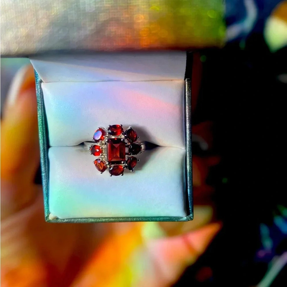 Size 7 -925 Silver Garnet Cluster Ring